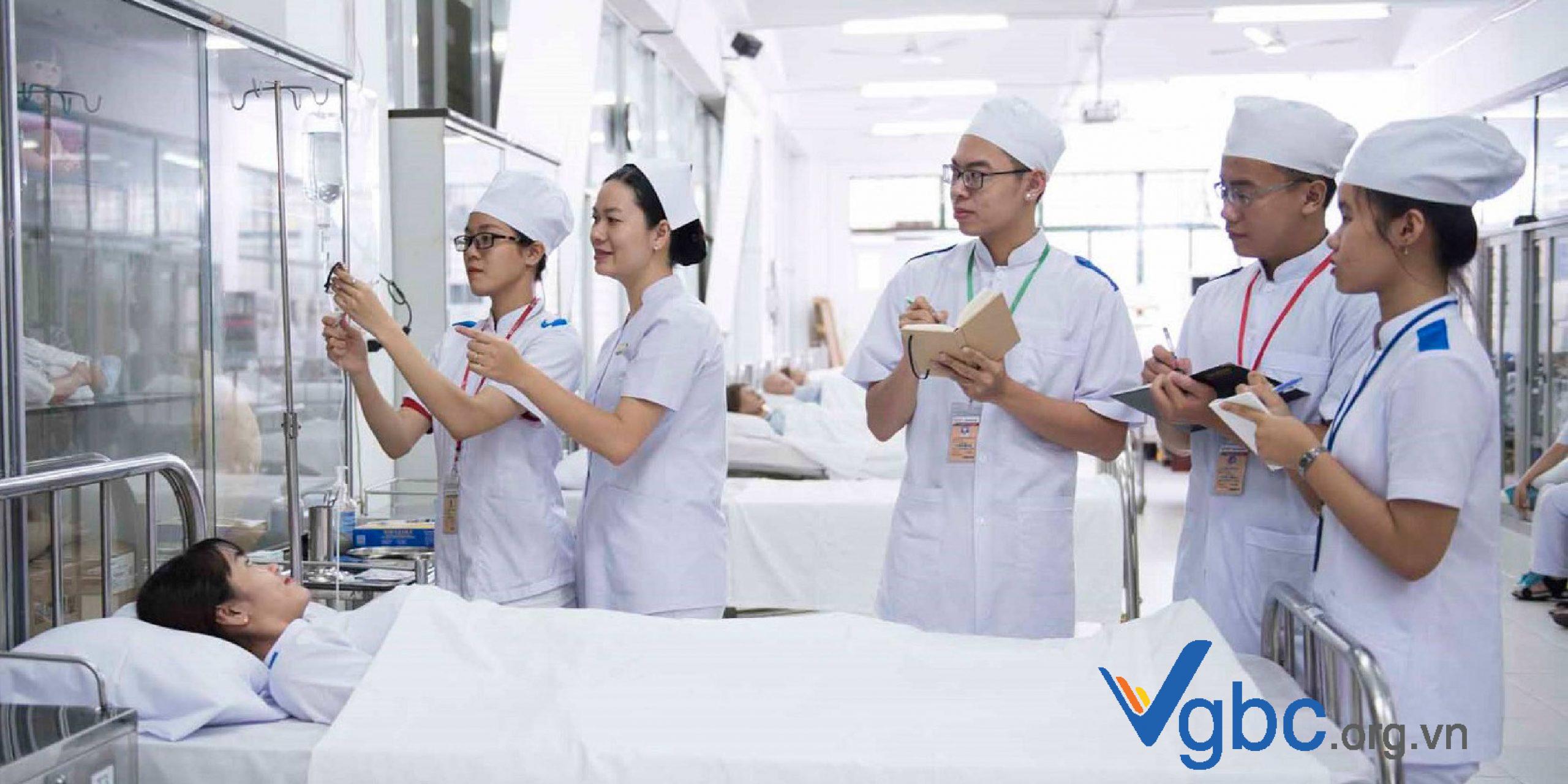 Học Điều dưỡng Trường Cao đẳng Y khoa Phạm Ngọc Thạch có dễ xin việc không